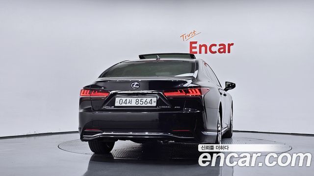 Lexus LS 500h 5-го поколения 3.5 Platinum AWD - фото 3