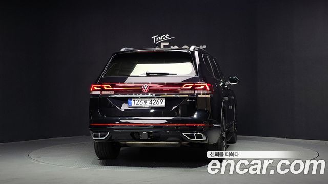 Volkswagen Atlas 2.0 TSI R-LINE 7-Seater - фото 3