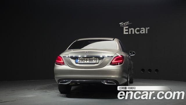 Mercedes-Benz C-Class W205 C200 Avantgarde - фото 3