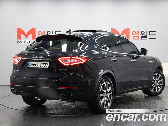 Maserati Levante 3.0 AWD - фото 2