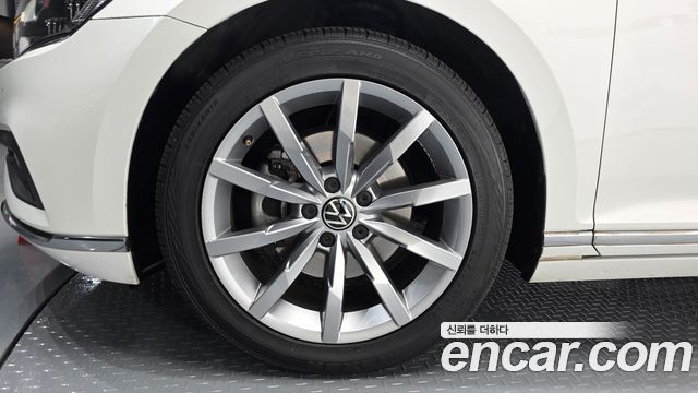 Volkswagen Passat B8 2.0 TDI Prestige - фото 4