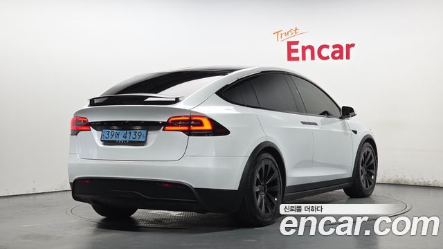 Tesla Model X AWD - фото 1