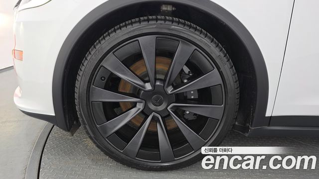 Tesla Model X AWD - фото 4