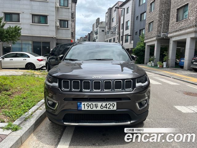 Jeep Compass 2-го поколения 2.4 limited 2WD - фото 2