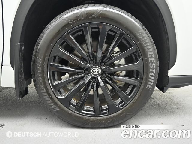 Toyota Highlander 4-го поколения 2.5 4WD Limited - фото 4