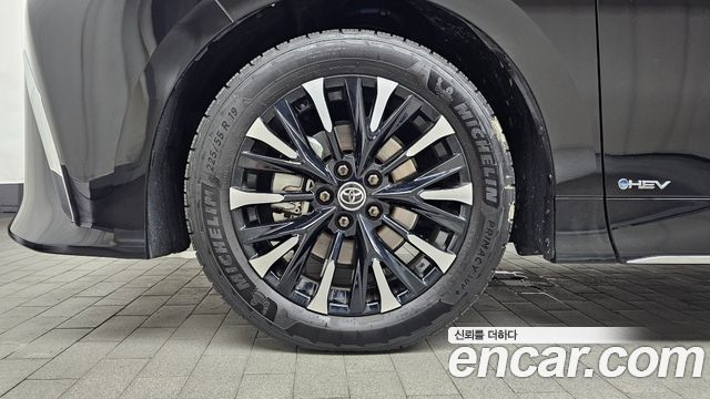 Toyota Alphard 4-го поколения 2.5 HEV Executive AWD - фото 4