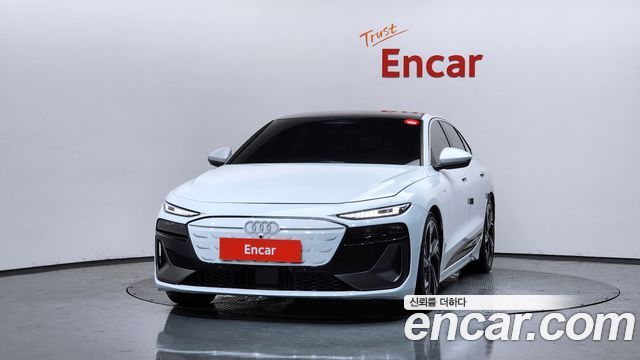 Audi A6 e-Tron Performance S line - фото 2