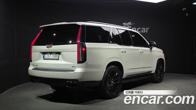 Cadillac Escalade 5-го поколения 6.2 Sports Platinum - фото 0