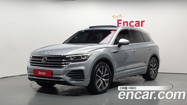 Volkswagen Touareg 3-го поколения 3.0 TDI Prestige - фото 0