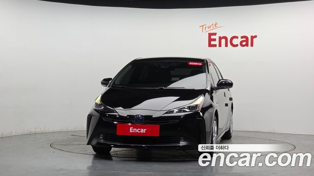 Toyota Prius 4-го поколения 1.8 - фото 2