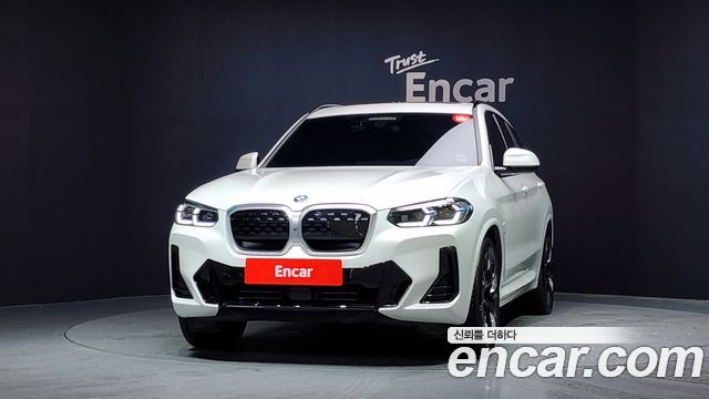 BMW iX3 M Sports - фото 2