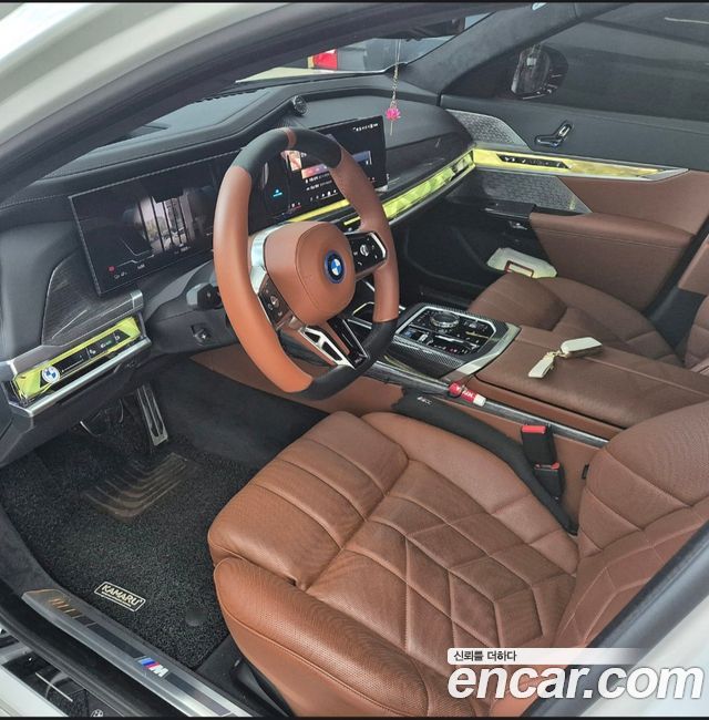 BMW i7 G70 xDrive 60 M sport - фото 3