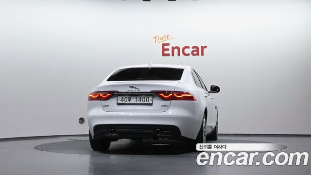 Jaguar XF X260 25t Portfolio - фото 3