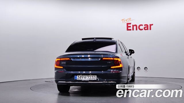 Volvo S90 B6 AWD Ultimate Bright - фото 3