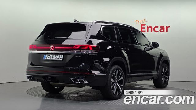 Volkswagen Atlas 2.0 TSI R-LINE 6-Seater - фото 1