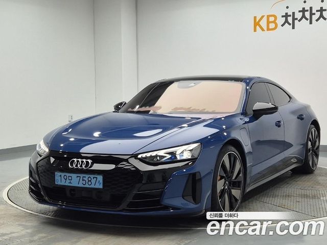 Audi e-Tron GT GT quattro Premium - фото 0