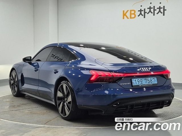 Audi e-Tron GT GT quattro Premium - фото 1