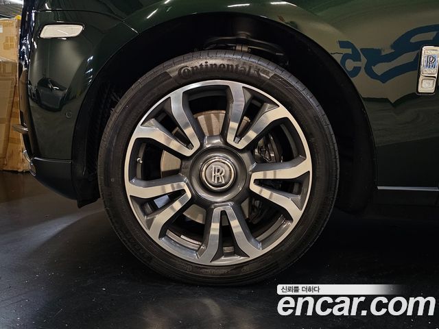 Rolls-Royce Cullinan 6.7 V12 - фото 3