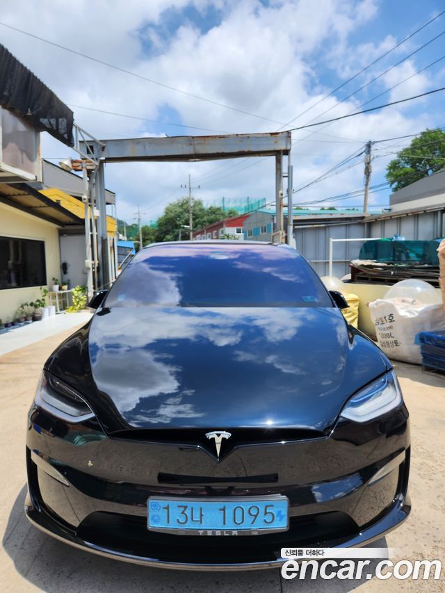 Tesla Model X AWD - фото 2