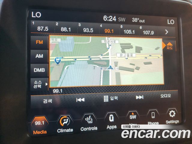 Jeep Renegade 2.4 Limited - фото 1