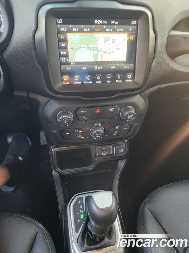 Jeep Renegade 2.4 Limited - фото 4