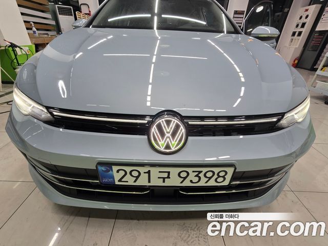 Volkswagen Golf 8-го поколения 2.0 TDI Prestige - фото 3