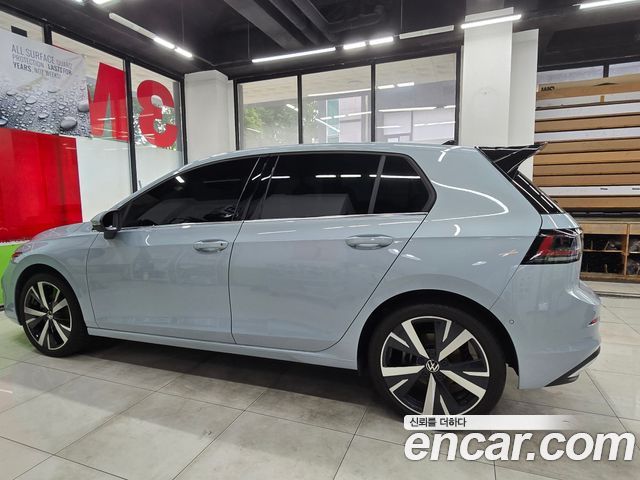 Volkswagen Golf 8-го поколения 2.0 TDI Prestige - фото 4