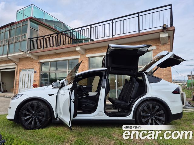Tesla Model X AWD - фото 3