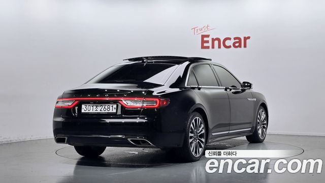 Lincoln Continental 10-го поколения 3.0 AWD - фото 1