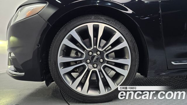 Lincoln Continental 10-го поколения 3.0 AWD - фото 4