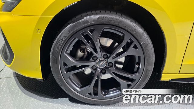 Audi A3 40 TFSI Quattro Premium - фото 4