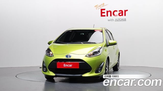 Toyota Prius 1.5 - фото 1