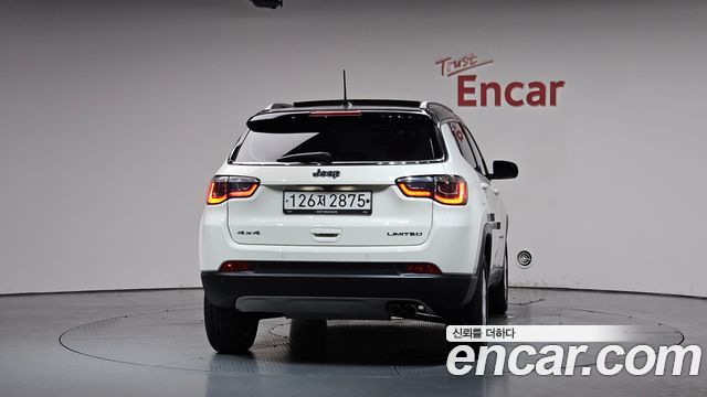 Jeep Compass 2-го поколения 2.4 Limitied AWD - фото 2
