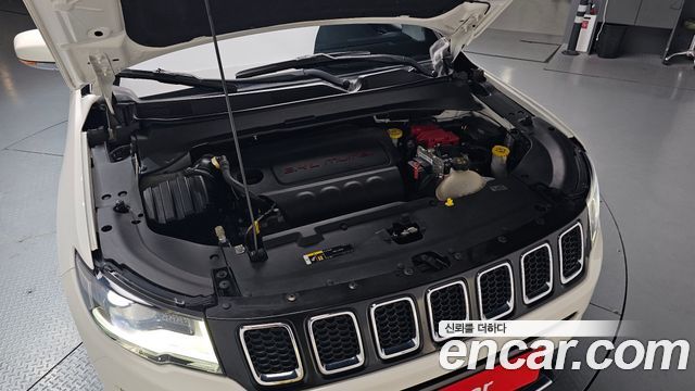 Jeep Compass 2-го поколения 2.4 Limitied AWD - фото 4