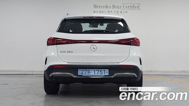 Mercedes-Benz EQA H243 EQA250 AMG Line - фото 3