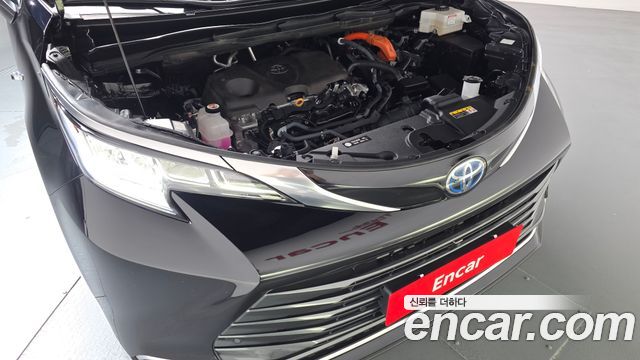 Toyota Sienna 4-го поколения 2.5 Hybrid AWD - фото 4