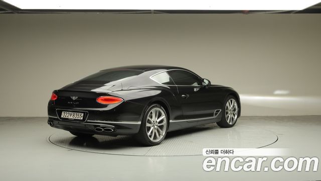 Bentley Continental GT 4.0 GT - фото 2