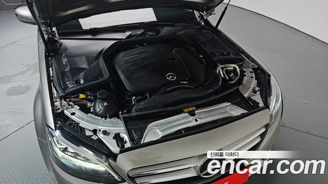 Mercedes-Benz C-Class W205 C200 Avantgarde - фото 4