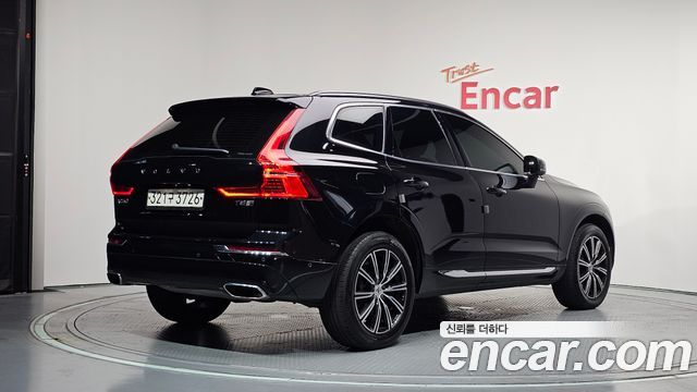 Volvo XC60 2-го поколения T8 Inscription - фото 1