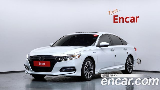 Honda Accord 10-го поколения 2.0 Hybrid Touring - фото 0