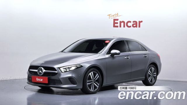 Mercedes-Benz A-Class W177 A200d Sedan - фото 0