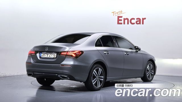 Mercedes-Benz A-Class W177 A200d Sedan - фото 1