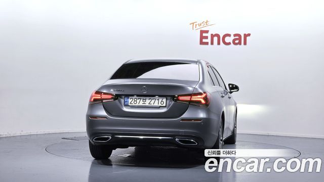 Mercedes-Benz A-Class W177 A200d Sedan - фото 3