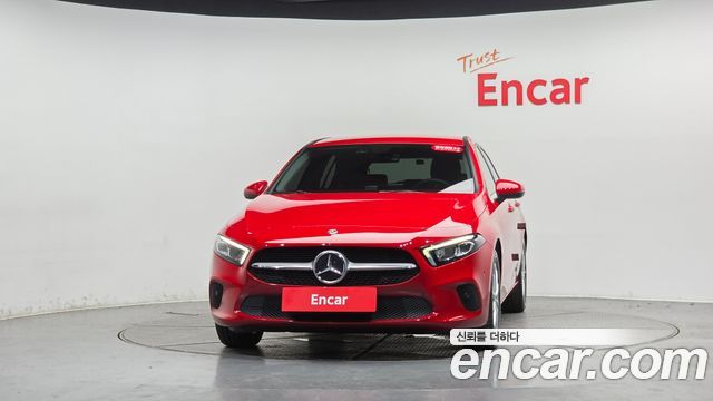 Mercedes-Benz A-Class W177 A220 Hatchback - фото 2