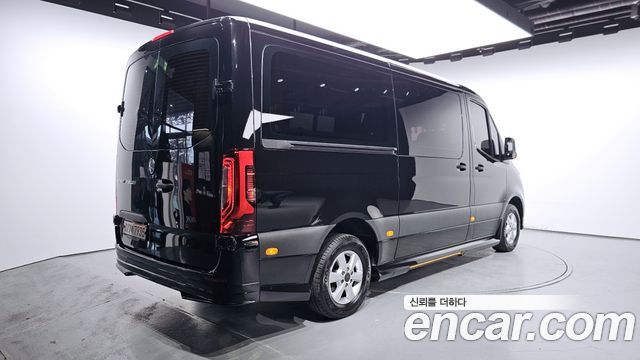 Mercedes-Benz Sprinter 3.0 Diesel W907 - фото 1