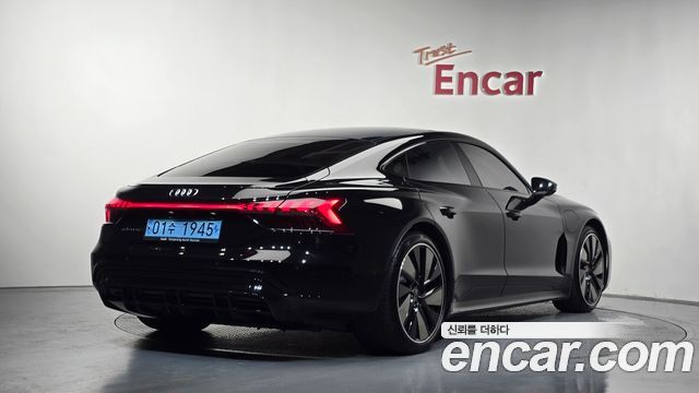 Audi e-Tron GT GT quattro Premium - фото 1