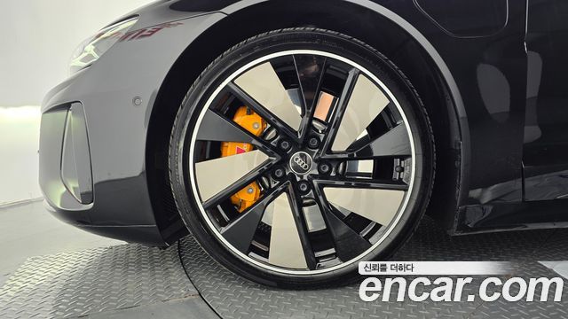 Audi e-Tron GT GT quattro Premium - фото 4