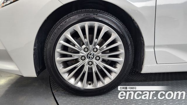Toyota Avalon 5-го поколения 2.5 Hybrid - фото 4