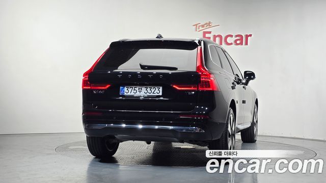 Volvo XC60 2-го поколения T8 Ultra Bright - фото 3