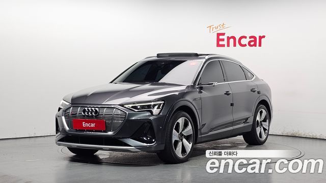 Audi e-Tron 55 Quattro Sportback - фото 0
